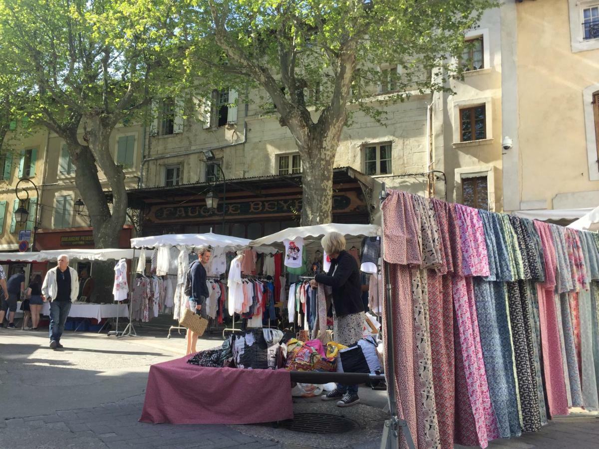 No Stress Luberon L'Isle-sur-la-Sorgue Exterior photo